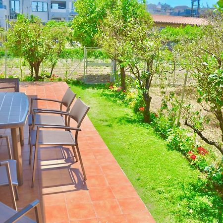 Giorgos Large Size Apartments -Family Friendly With Free Parking And Yard Views Iraklio Exterior foto